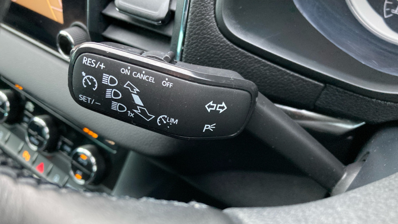 Skoda Karoq 1.5 TSI SE L 5dr Petrol Estate